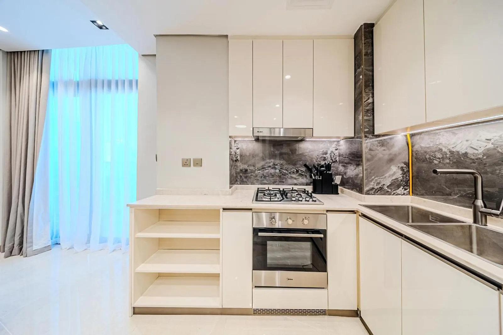 Classy 1 Bedroom In Nobles Tower Dubai